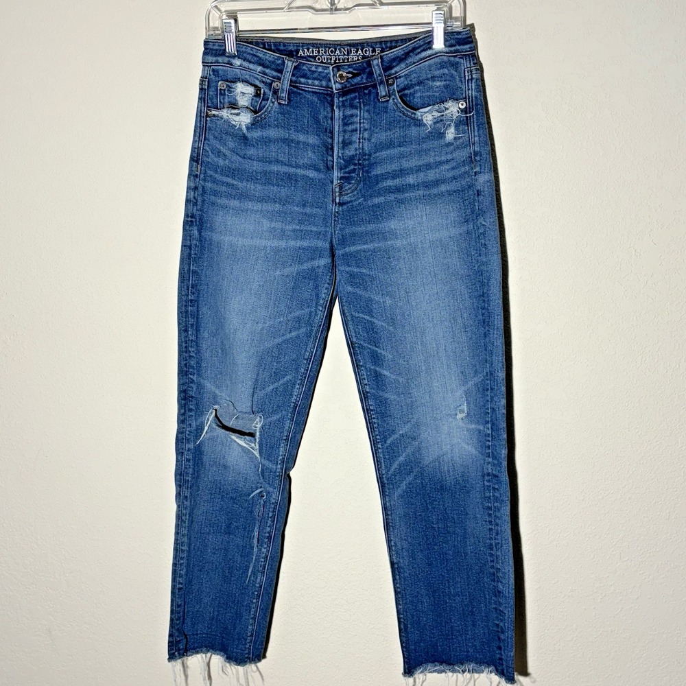American Eagle Outfitters Women's Straight Leg Distressed Blue Jeans